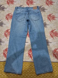 Straight Jeans