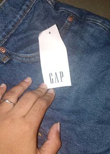 Distressed Wide Leg Jeans