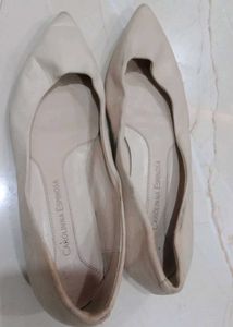 Vintage Off-White Pointed Flats