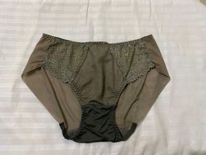 Lace Detail Briefs 28-32