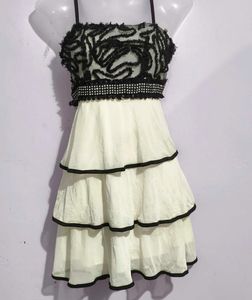 BEAUTIFUL SHORT DRESS