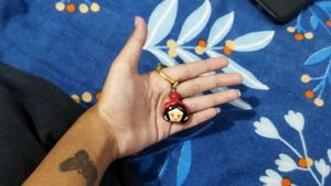 Snow White Keychain👸🏻🍎