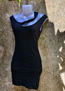 I. SEXY BLACK BODYCON