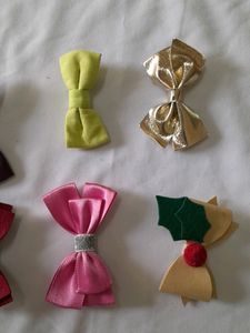8 Pair Of Hair Clips For Girls