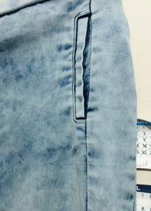 light blue denim jegging