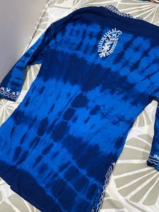 Blue Embroidered Short Kurta