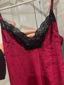 Velvet nighty/night suit