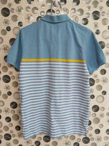 3 Tshirts Red Unused Blue And Green Are Rarely Use