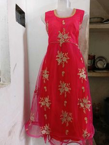 Beautiful 😍 Gowns For Girls