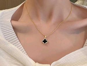 Black&White Clover Pendant Necklace