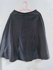 Chic Striped Velvet A-Line Skirt
