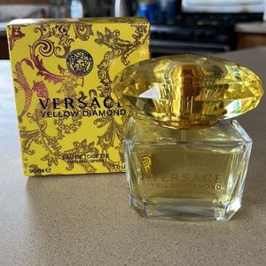 Versace Yellow Diamond Perfume