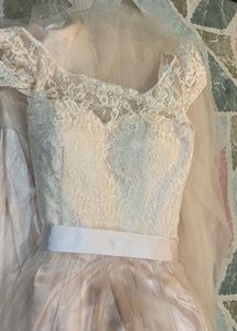 cutesy lace princess gown💖🎀🦋