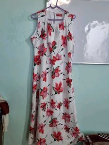 Floral Sleeveless Maxi Dress