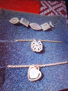 Combo🎀....Top...Box...And Bracelet