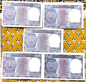 Rare “1977” Rs-1- five Notes in Good condition.