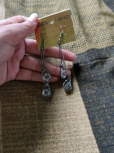 Earings