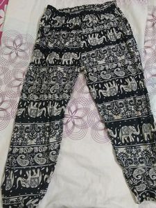Saagy Pant - Indian Detailed Work