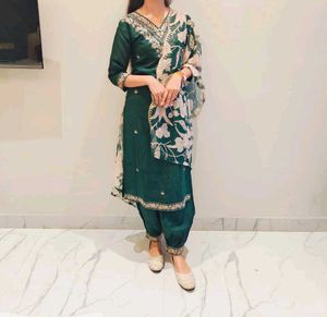 Elegant Green Salwar Suit