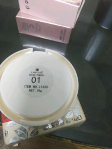 Lakme BB Dried Powder Compact