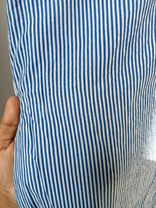 Blue And White Checked Sleevless Kurti