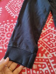 Black Sweatshirt