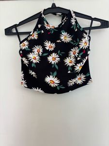 SHEIN HALTER NECK TOP