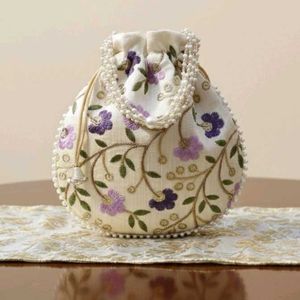 Floral Embroidered Pouch