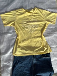 🌸Yellow Graphic Tee 🌸
