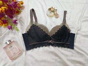 🇭🇲💫💗 Elegant Lace Bra