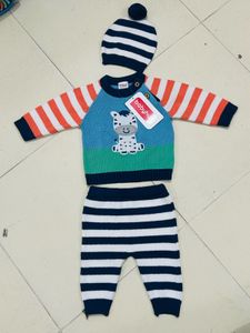 Cute Babyhug Knit Set