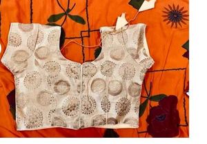 New🎉light Padded Creamy Blouse