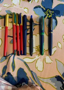 Set Of 8 Pens