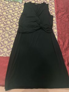Black Sleeveless Dress