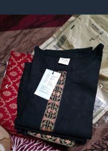 Bunai Branded Black Kurta Set With Red Dupatta