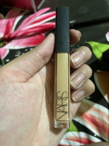 NARS Radiant Creamy Concealer (AUTHENTIC)