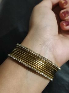 ✨ Stylish Golden Bangles✨