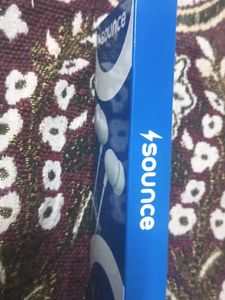 Sounce White Earphones - New in Box!