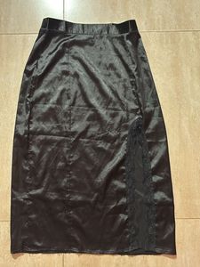 Black Satin Skirt URBANIC
