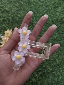 Korean Clips Clutches Flower Design (Pack Of 1)