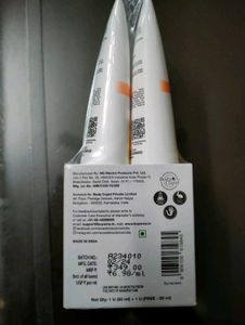 Wow Sunscreen Buy1 get1 Free