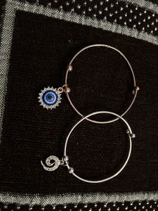 Charm Bangle Set