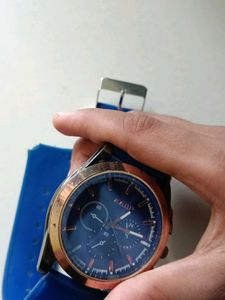 Stylish Blue Wristwatch