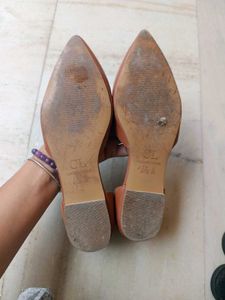 Carlton London Brown Leather Flats