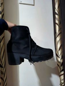 Black Boots