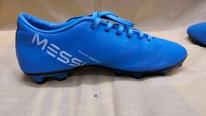 Football shoes