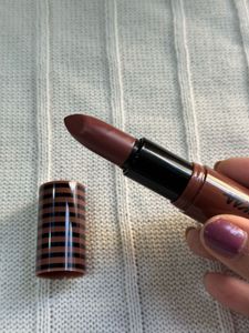 Nykaa Creamy lipstick- Rumour has it