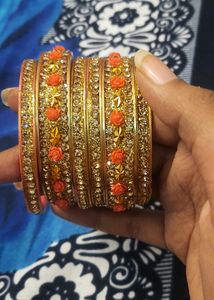 Beautiful Bangle Set With Free Saree Pin
