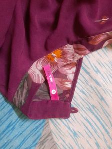 Casual BalloonSleeve Floral Print Women Maroon Top