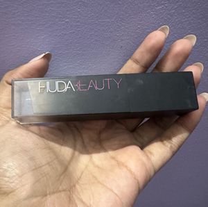 HUDA Beauty Foundation Stick